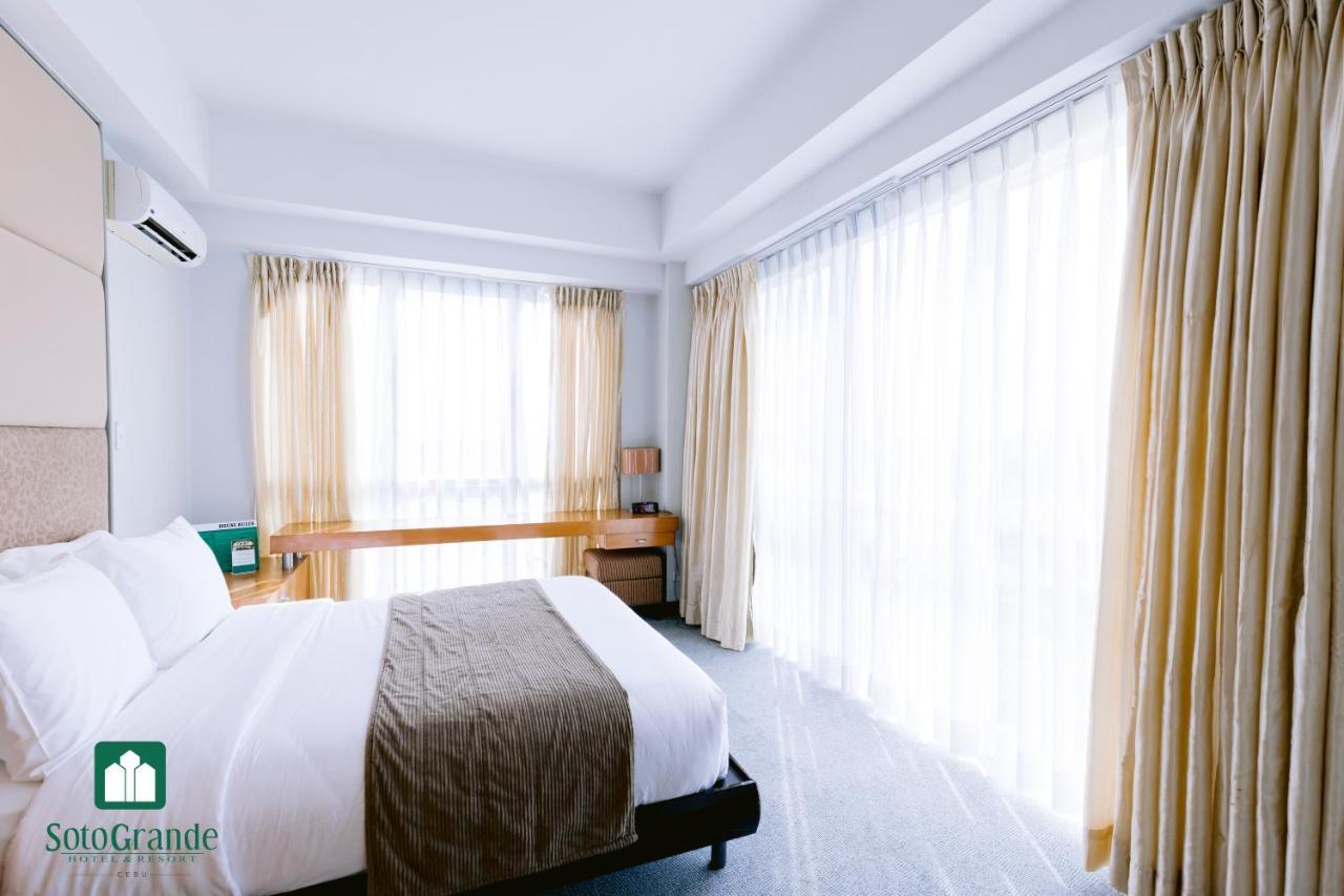 Sotogrande Hotel&Resort Lapu-Lapu City Exteriör bild