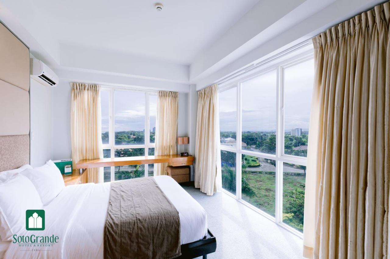 Sotogrande Hotel&Resort Lapu-Lapu City Exteriör bild