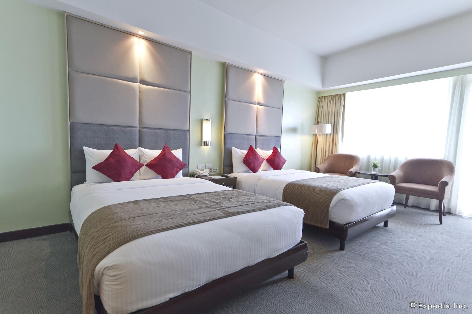 Sotogrande Hotel&Resort Lapu-Lapu City Exteriör bild
