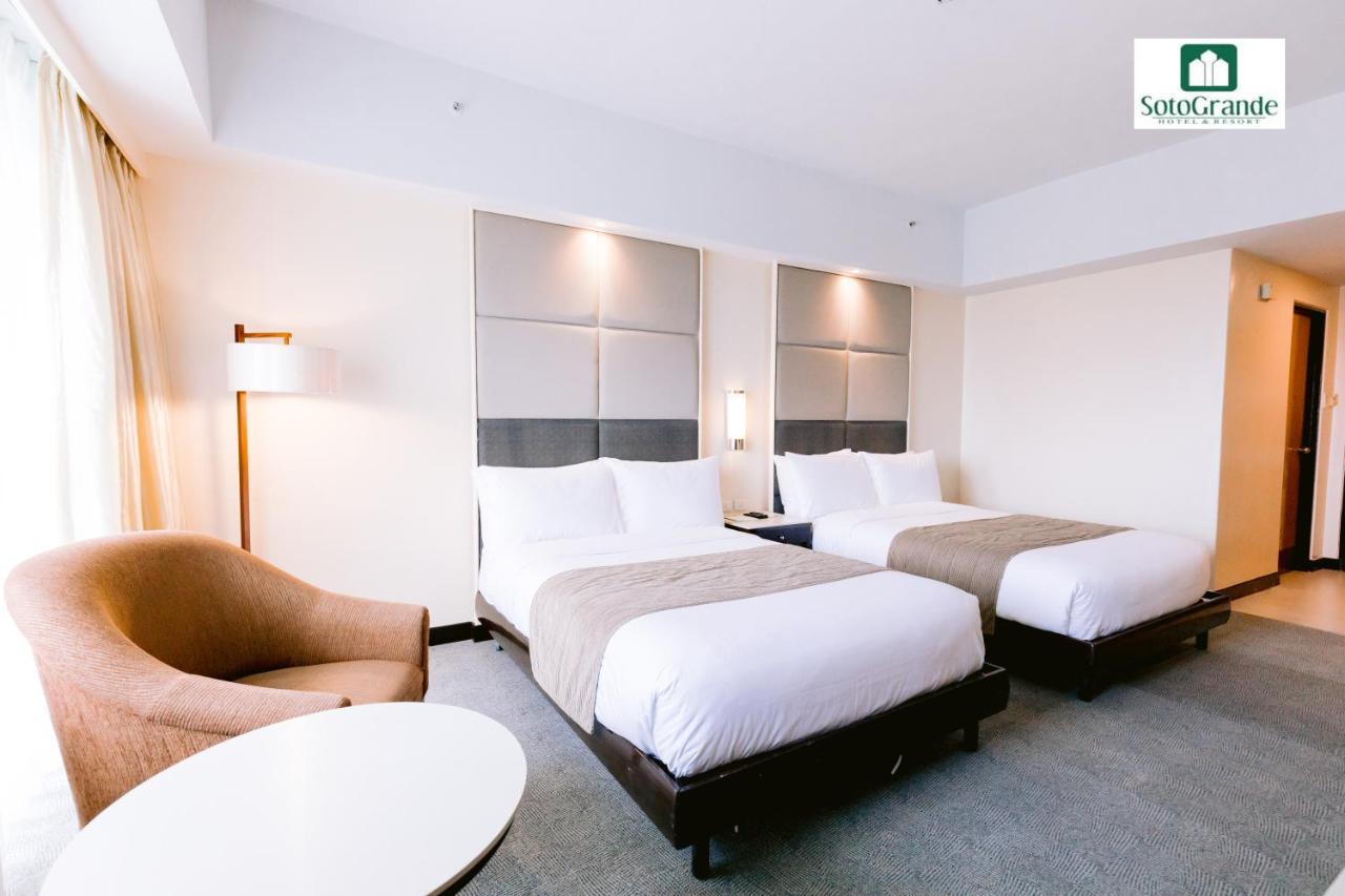 Sotogrande Hotel&Resort Lapu-Lapu City Exteriör bild