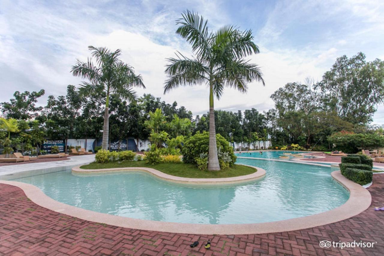 Sotogrande Hotel&Resort Lapu-Lapu City Exteriör bild