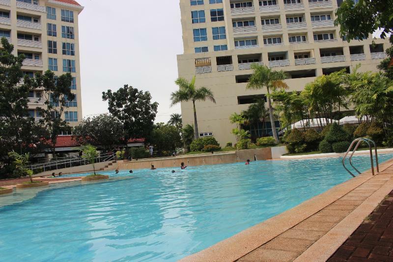 Sotogrande Hotel&Resort Lapu-Lapu City Exteriör bild